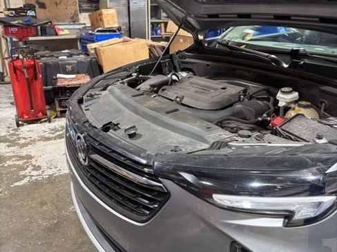 Used 2023 Buick Envision Preferred w/ Sport Touring Package image 2