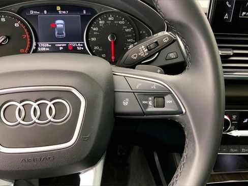 Certified 2023 Audi Q5 2.0T Premium w/ Convenience Package image 19