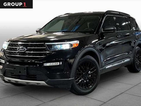 Used 2021 Ford Explorer XLT w/ Equipment Group 202A RWD image 1