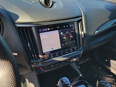 Used 2021 Maserati Levante Base image 32