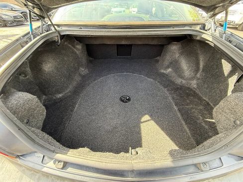 Used 2000 Chrysler LHS image 11