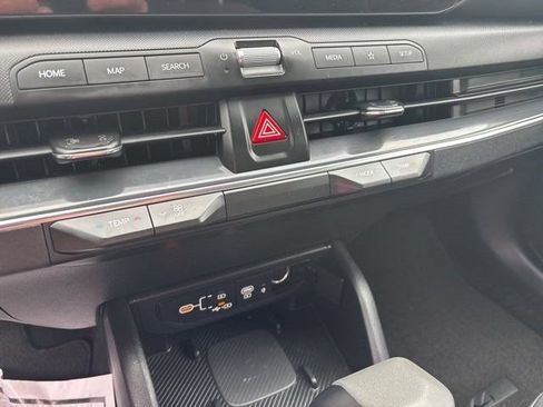 Used 2025 Kia K4 EX FWD image 23