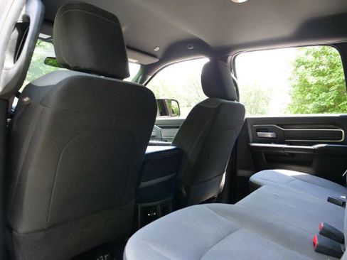 Used 2022 RAM 2500 Big Horn AWD/4WD image 23