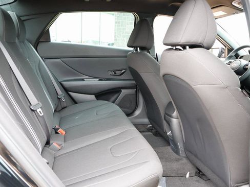 New 2025 Hyundai Elantra Sport image 13