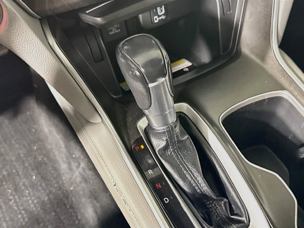 Used 2018 Honda Accord Touring image 19