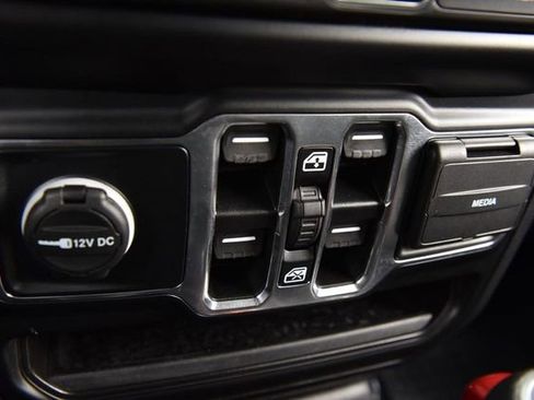 Used 2022 Jeep Wrangler Unlimited Sport AWD/4WD image 14