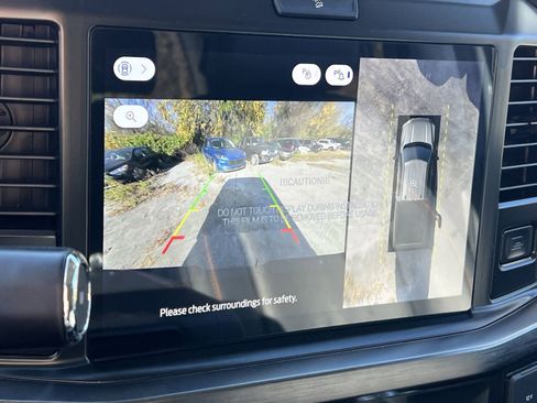 New 2026 Ford F250 Lariat w/ FX4 Off-Road Package image 19