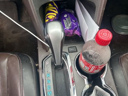 Used 2011 Chevrolet Equinox LTZ image 11