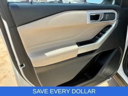 Used 2022 Ford Explorer XLT w/ Equipment Group 202A RWD image 10