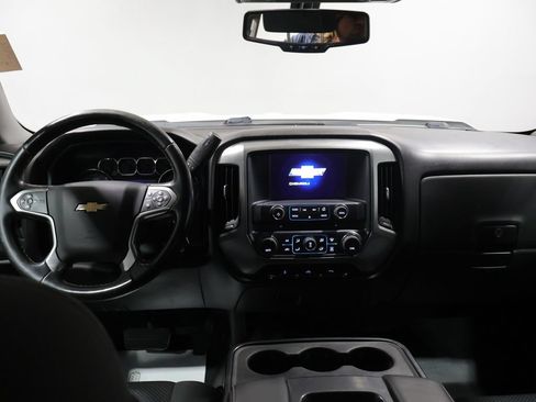 Used 2017 Chevrolet Silverado 1500 LT w/ LT Fleet Convenience Package AWD/4WD image 17