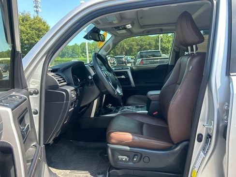 Used 2024 Toyota 4Runner Limited AWD/4WD image 15