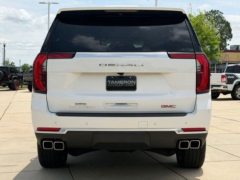 Used 2026 GMC Yukon XL Denali w/ Sun & Power Step Package AWD/4WD image 3