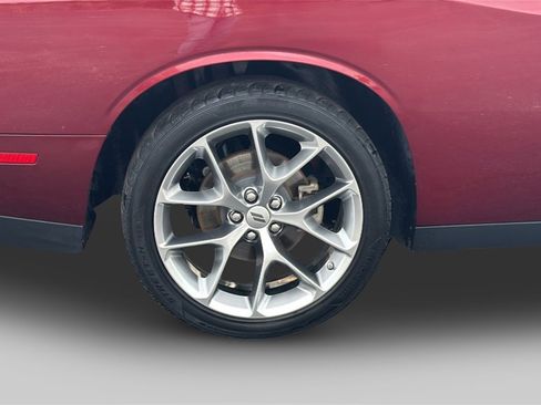 Used 2023 Dodge Challenger SXT w/ Plus Package image 17