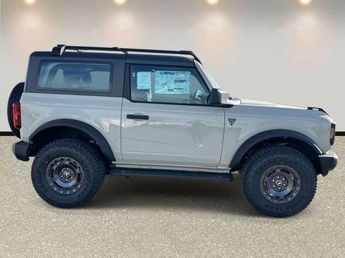New 2025 Ford Bronco 2-Door w/ Sasquatch Package AWD/4WD image 4