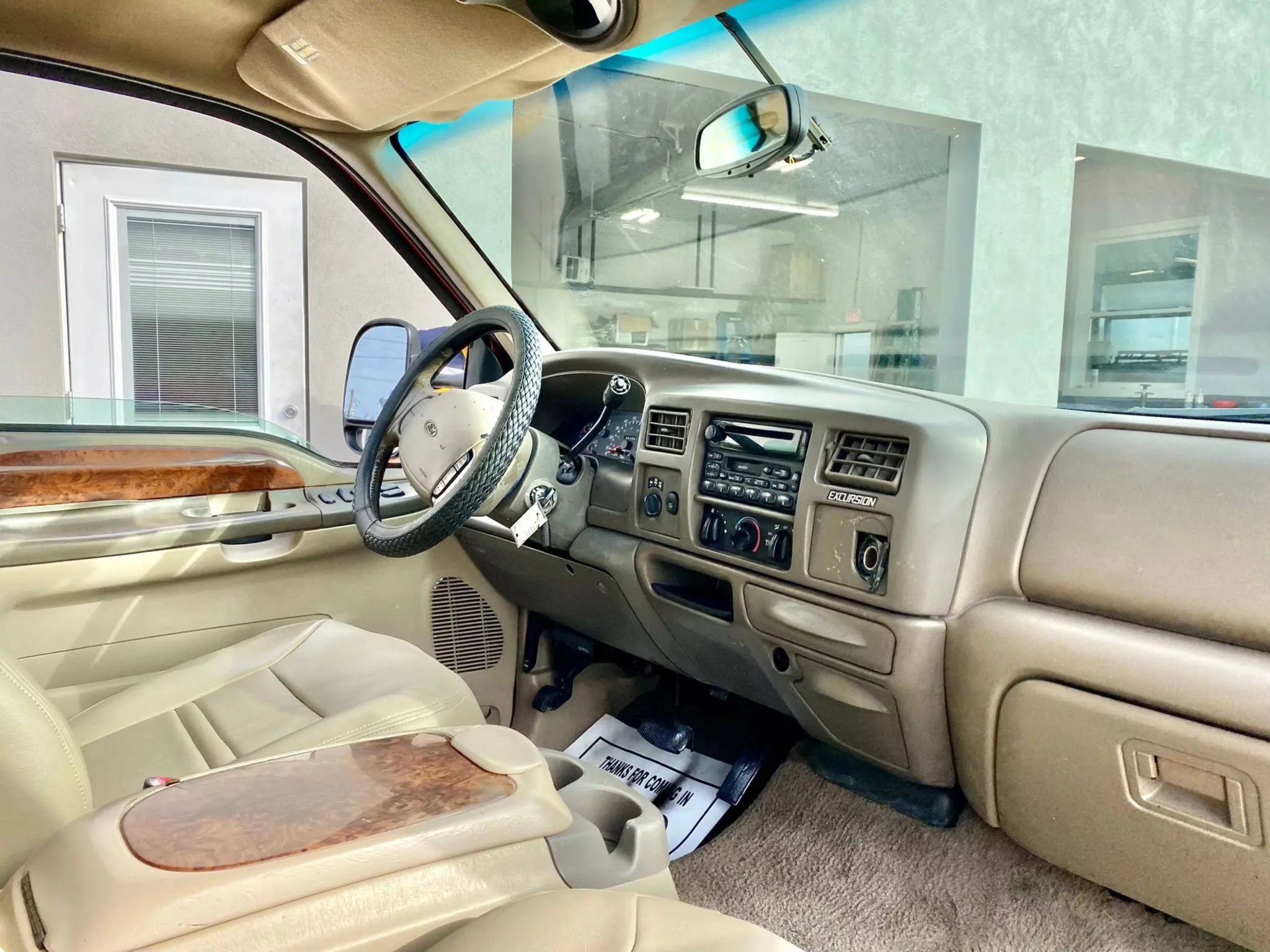 Used 2000 Ford Excursion Limited AWD/4WD image 16