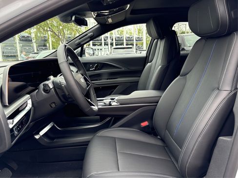New 2026 Cadillac Lyriq Luxury RWD image 9