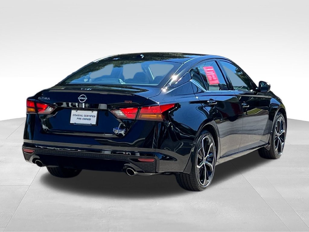 Used 2025 Nissan Altima 2.5 SR w/ SR Premium Package FWD image 12