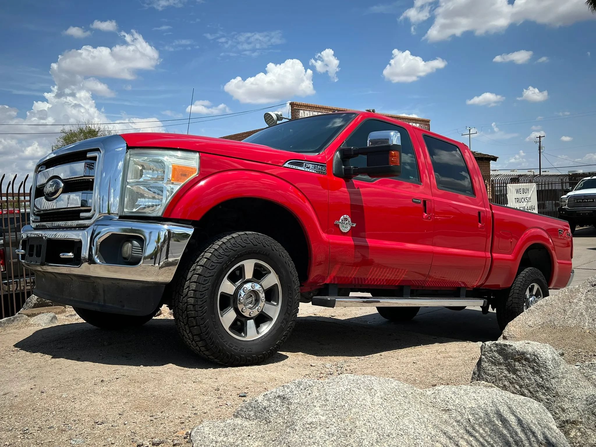 Used 2011 Ford F350 Lariat w/ Lariat Ultimate Pkg AWD/4WD image 2