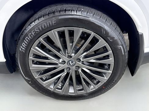 Used 2025 Lexus RX 350 AWD w/ Convenience Package image 30