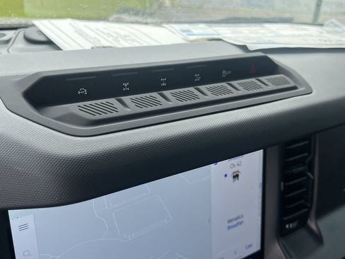 New 2026 Ford Bronco Badlands AWD/4WD image 12