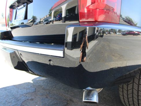 Used 2013 Chevrolet Tahoe LTZ AWD/4WD image 45