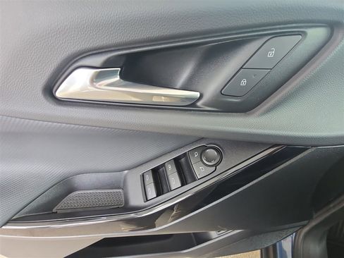 Used 2026 Chevrolet Equinox LT w/ Convenience Package II image 22