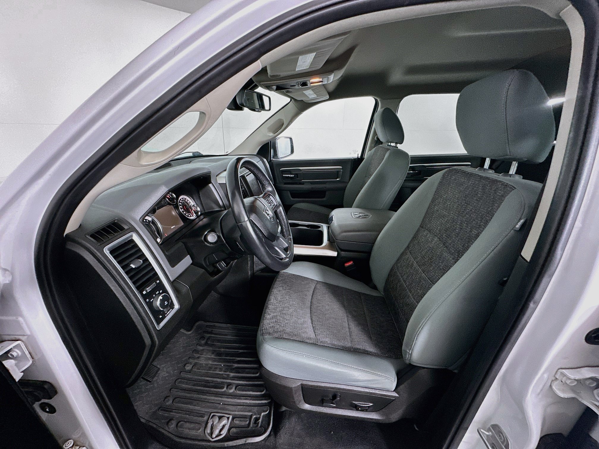 Used 2019 RAM 1500 Lone Star RWD image 13