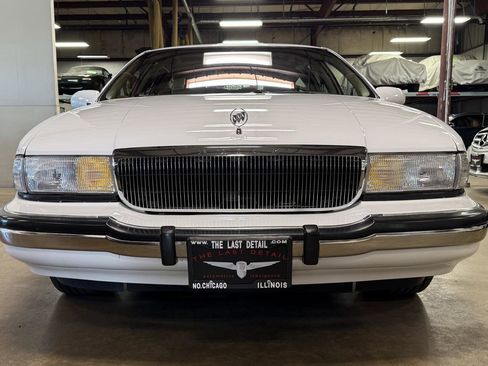 Used 1995 Buick Roadmaster Estate RWD image 5