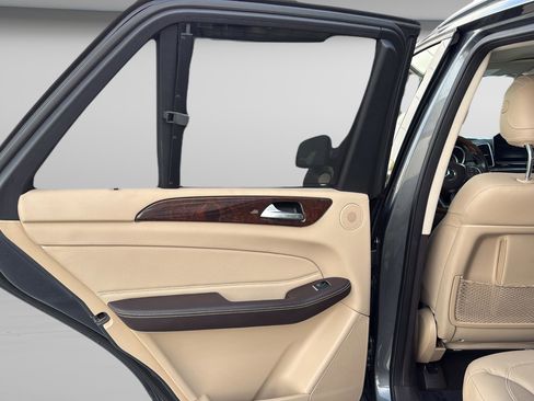 Used 2017 Mercedes-Benz GLE 350 image 35