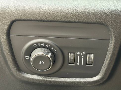 Certified 2023 Jeep Grand Cherokee L Overland image 28