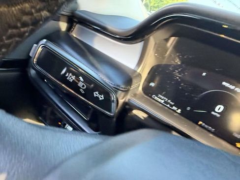 Certified 2022 Lincoln Nautilus AWD w/ Premium Package image 24