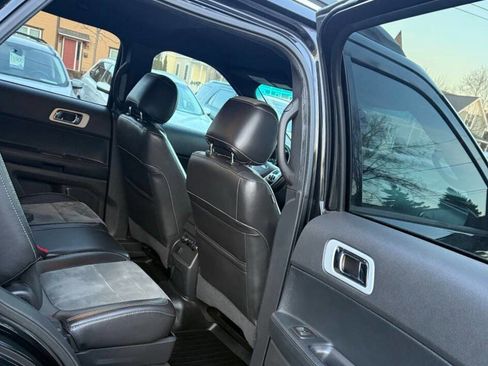 Used 2015 Ford Explorer XLT w/ Equipment Group 202A image 15