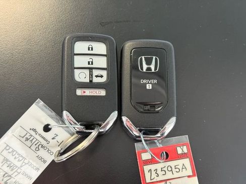 Used 2020 Honda Accord EX-L image 31