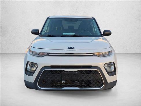Used 2020 Kia Soul LX FWD image 2