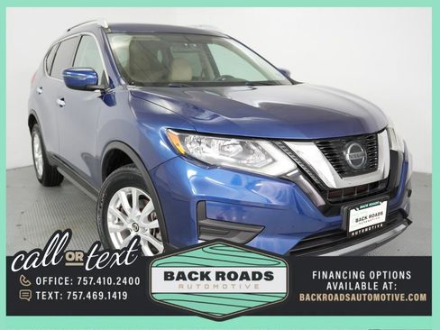 Used 2018 Nissan Rogue SV image 1