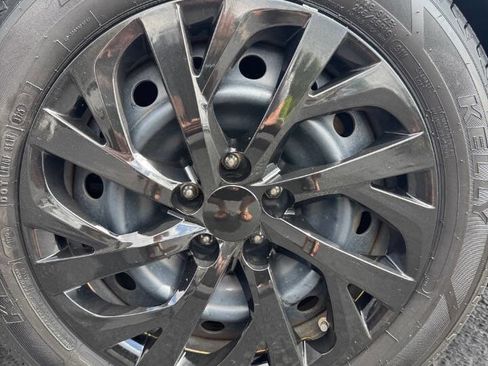Used 2014 Toyota Corolla LE FWD image 10