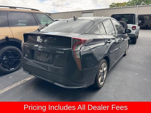 Used 2017 Toyota Prius Four Touring FWD image 5
