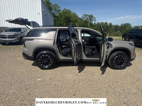 Used 2026 Chevrolet Traverse Z71 w/ Driver Confidence Package AWD/4WD image 41