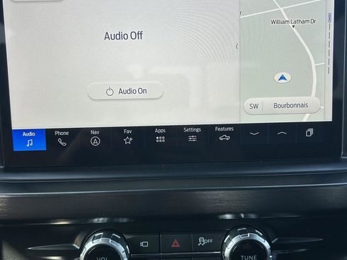 New 2025 Ford F250 Lariat w/ Chrome Package image 14