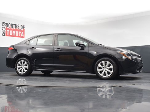 Used 2024 Toyota Corolla LE FWD image 27