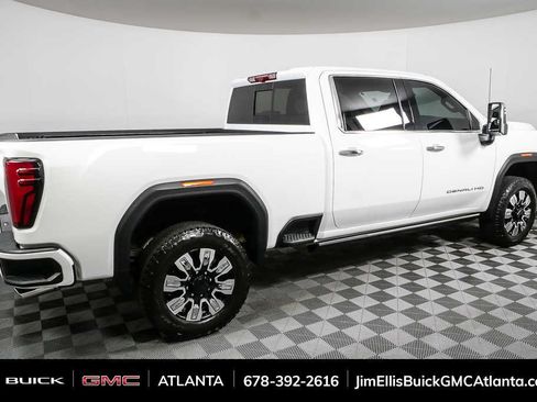 Used 2025 GMC Sierra 2500 Denali w/ Denali Reserve Package AWD/4WD image 2