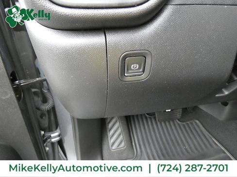 Used 2022 Chevrolet Silverado 1500 Custom image 17