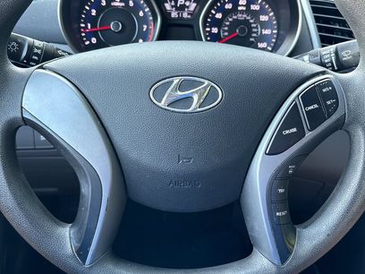 Used 2015 Hyundai Elantra SE