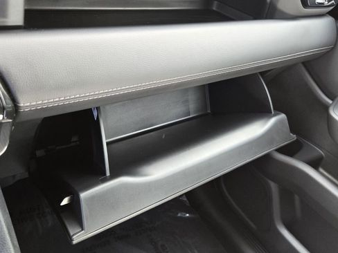 Certified 2024 Honda Pilot Touring image 23