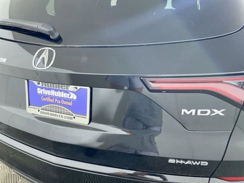 Used 2024 Acura MDX A-Spec image 11