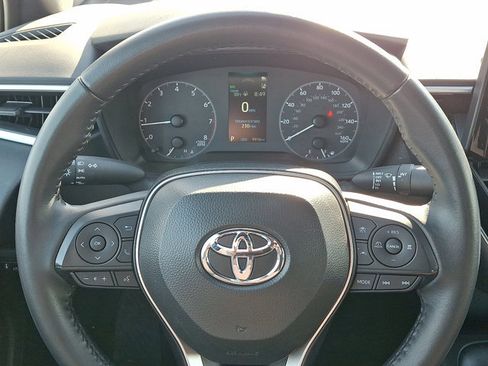 Used 2025 Toyota Corolla SE image 19