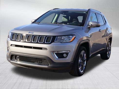 Used 2021 Jeep Compass Limited image 3