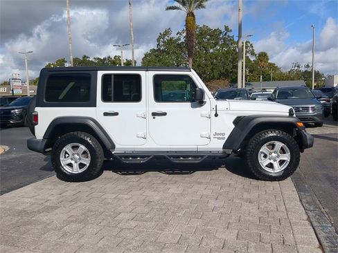 Used 2021 Jeep Wrangler Unlimited Sport image 3