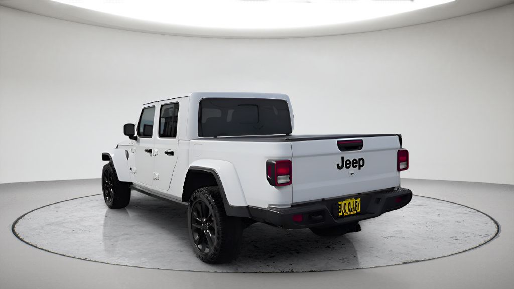 Used 2025 Jeep Gladiator Sport AWD/4WD image 17