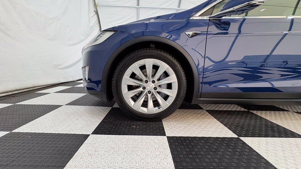 Used 2019 Tesla Model X 75D AWD/4WD image 12